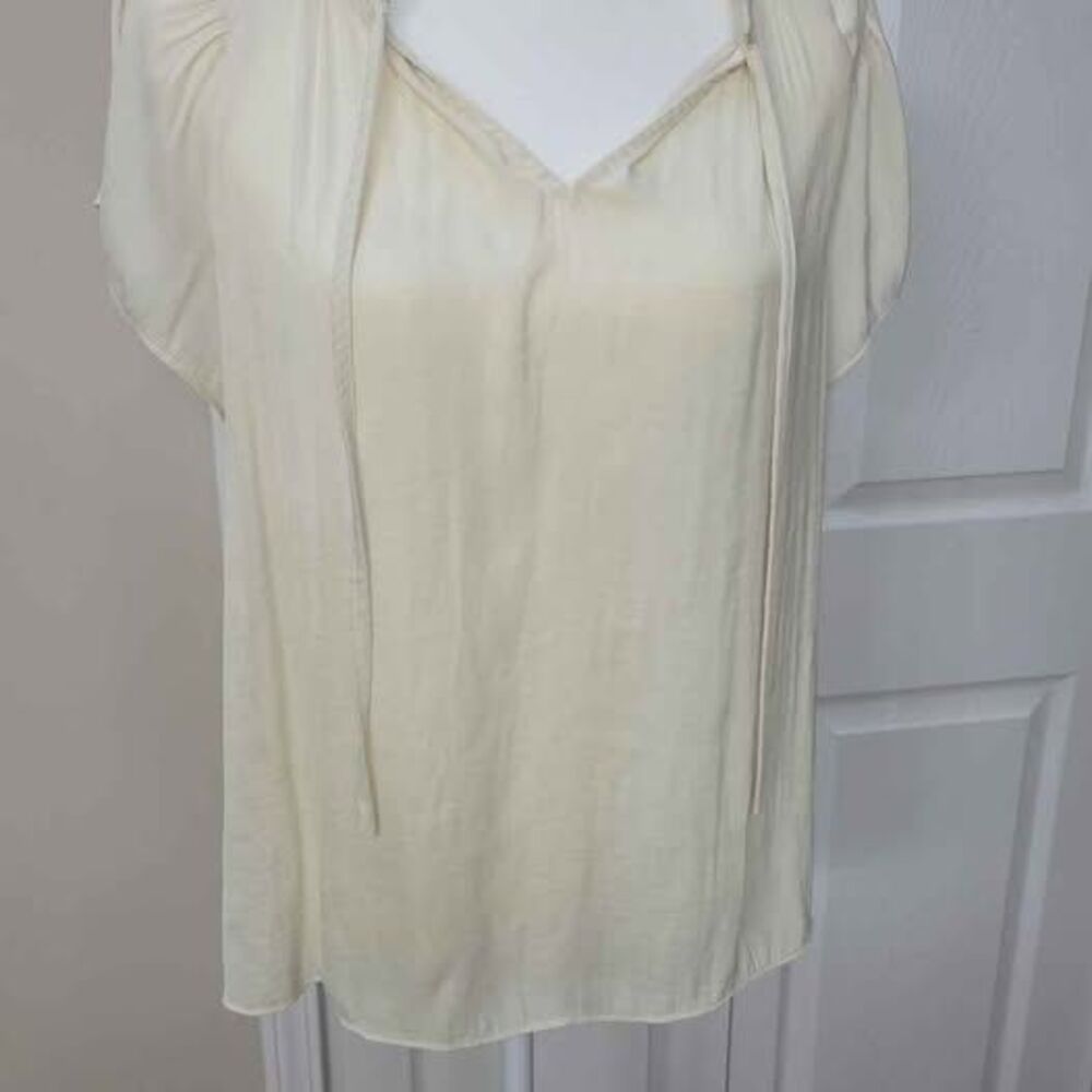 Maison d'Amélie Cream Short Sleeve Blouse Size M